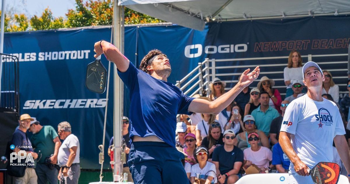 Pickleball Lob Strategy Hitting and Returning Lob Shots