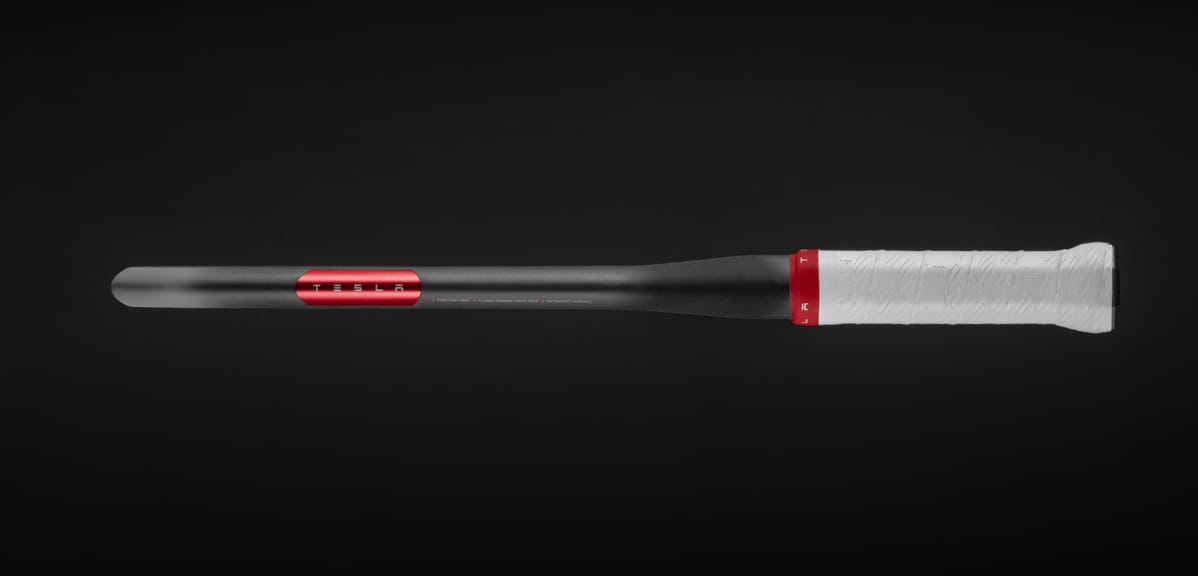                                         Tesla and Selkirk Made a Pickleball Paddle – News and Stories
                                    