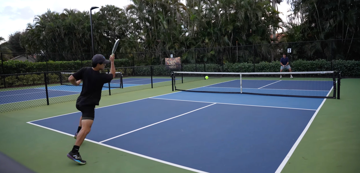 
                                        Pickleball Singles: 7 Essential Pro Tips to Dominate Solo Play
                                    