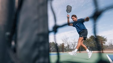 Zane Navratil Inks Multi-Year Shoe Deal with SQAIRZ