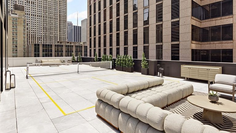 This $28 Million Midtown Unit Features a Noteworthy Perk: Its Own Outdoor Pickleball Court